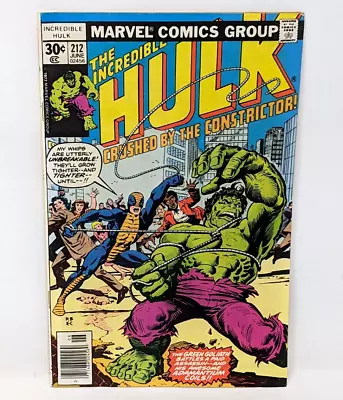 Buy VTG 1977 Marvel MCU The Incredible Hulk #212 Crushed By Constrictor Comic AA23 • 11.60£