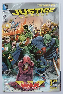 Buy DC Versus Marvel Comics Free Preview Comic With Trading Cards 1996 VF- 7.5 • 11.25£