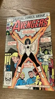 Buy Avengers #227 - Marvel Comics - 1983 • 35£