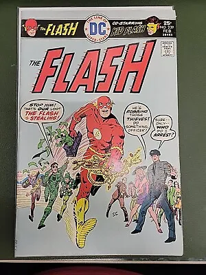 Buy The Flash #239 DC 1976 Cary Bates (Superman,  Green Lantern, Supergirl) • 11.86£