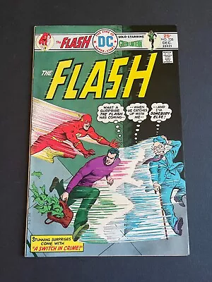 Buy Flash #238 - A Switch In Crime (DC, 1975) VF • 7.42£