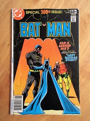 Buy BATMAN #300 Key Book! Newsstand! **Signed By Walt Simonson (Pg. 1)!** (VG/FN) • 23.15£