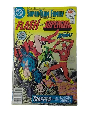 Buy Super-Team Family 11 Presents Flash And Supergirl Plus The Atom! 34 Page Giant! • 8.95£