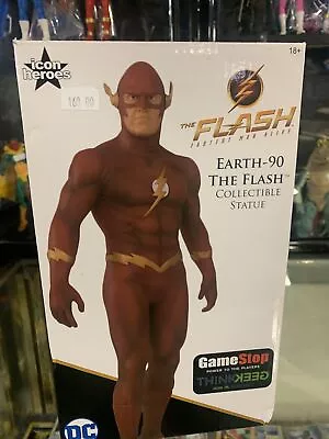 Buy Earth 90 The Flash Collectable Statue No.0495 Of 1ooo • 151.80£