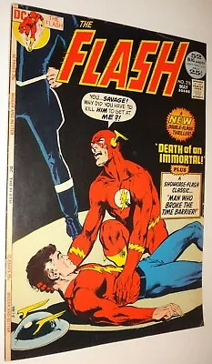 Buy Flash #215 52 Page Giant 9.0/9.2 1972 • 43.82£