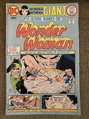 Buy WONDER WOMAN  #217  F/VF 68 PAGE DC GIANT  BRONZE AGE  DC COMICS 1975 Nice!! 🔥 • 14.23£