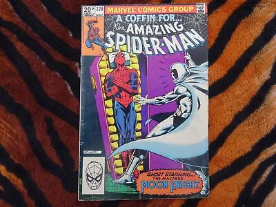 Buy The Amazing Spider-man #220 (1981) Moon Knight Cover • 19.25£