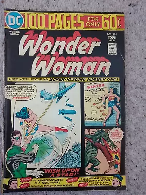 Buy DC - Wonder Woman 214 • 7£