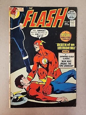 Buy Flash 215 1972 DC Comics. J4 • 25.58£