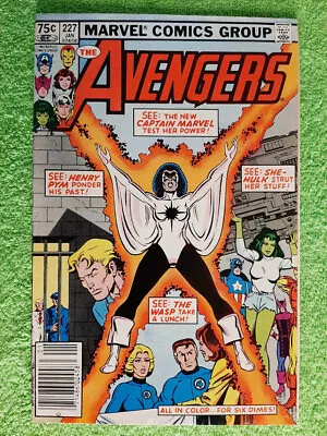 Buy AVENGERS #227 NM Newsstand Canadian Price Variant : RD5416 • 9.59£