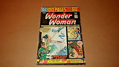 Buy DC 100 Pages 214 Wonder Woman Vol. 33 No. 214 Oct.-Nov. 1974 DC Comics VG/FN 5.0 • 19.79£
