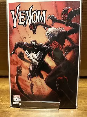 Buy Venom #32 Pham Exclusive Trade Dress Variant - Marvel • 4.35£