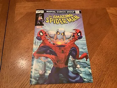 Buy Amazing Spiderman #61 Mike Mayhew Homage Variant #698/800 • 98.83£