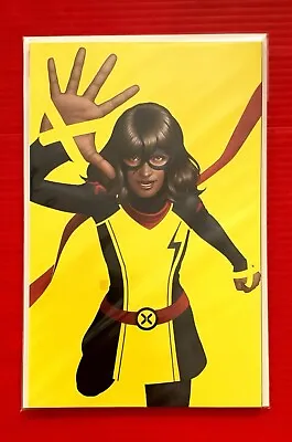 Buy Amazing Spider-man #31 Ms Marvel Variant Cover Near Mint Buy Today • 5.61£