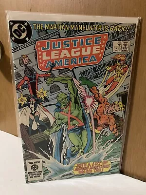 Buy Justice League Of America 228 🔑1984 REITNTRO OF MANHUNTER APP🔥Comics🔥VF • 5.59£
