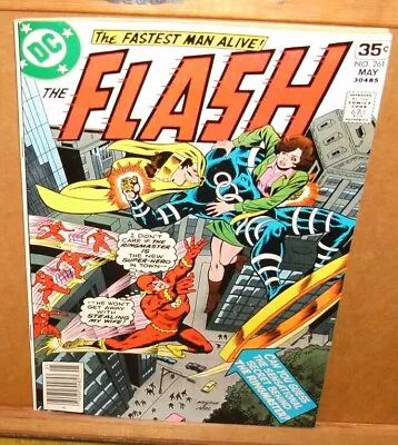 Buy Flash #261 Near Mint 9.4 • 9.53£