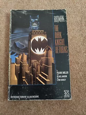 Buy Batman: The Dark Knight Returns, 1st British Edition Omnibus, Titan Books 1986 • 7£