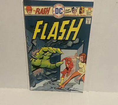 Buy The Flash #236 (dc 1975) • 2.39£