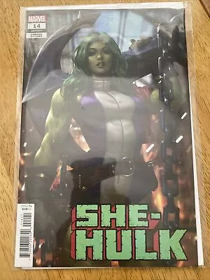 Buy She-Hulk #14 Derrick Chew Variant • 10£