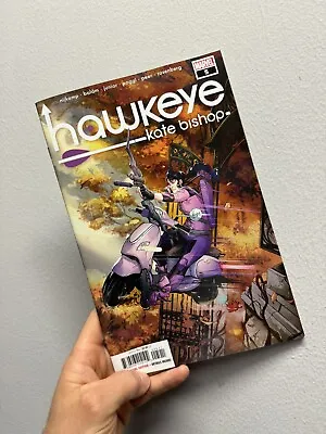 Buy Marvel Comics Hawkeye Kate Bishop #5 May 2022 • 1.80£