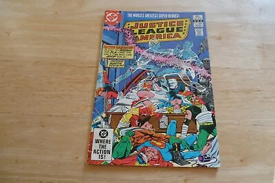 Buy Justice League Of America 205. 1982. VF-. • 1.50£