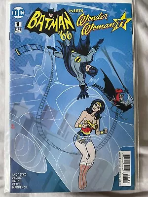 Buy Batman '66 Meets Wonder Woman '77 #1 • 3£