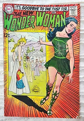Buy Wonder Woman # 179 - 1st Full New WW  • 27.98£