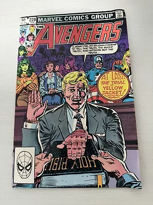 Buy Avengers #228 Great Condition! Fast Shipping! • 4£