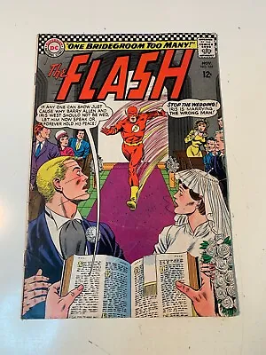 Buy Flash # 165 - Barry & Iris Get Married  • 19.86£