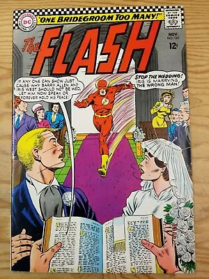 Buy The Flash #165 • 39.98£