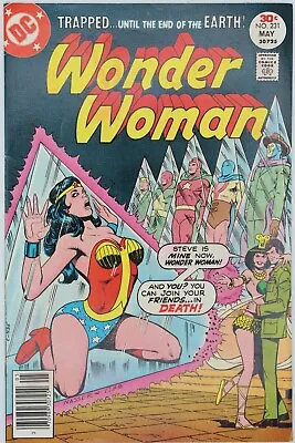 Buy DC Comics Wonder Woman #231 • 31.95£