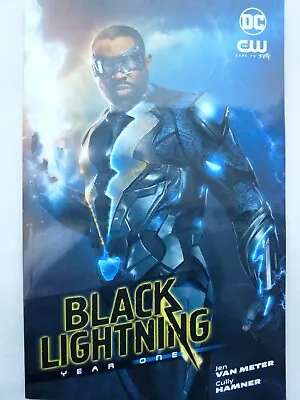 Buy Black Lightning: Year One (New Edition) Paperback – 16 Jan 2018 By Jan Van Meter • 10£