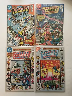 Buy Vintage - JUSTICE LEAGUE OF AMERICA - Lot Of 4 Comics - #204, 205, 207, 208 • 13.45£