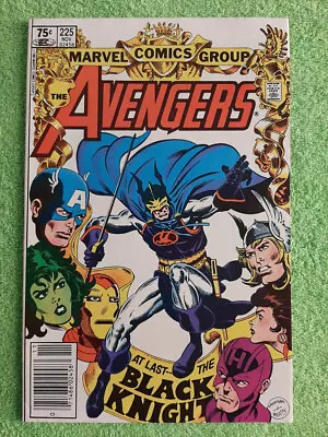 Buy AVENGERS #225 NM Newsstand Canadian Price Variant : RD5233 • 10.58£