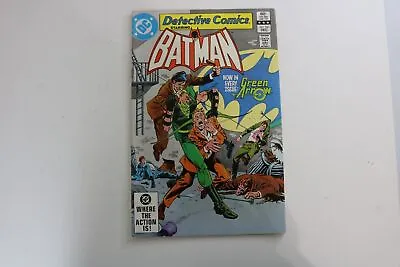 Buy Detective Comics Starring Batman Green Arrow VF/NM 9.0 Off White Pages DC 521 • 3.54£