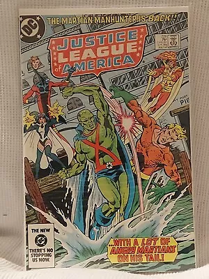 Buy Justice League Of America 228 Nm/Vf Condition  • 9.49£