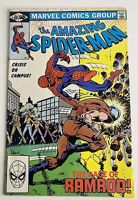 Buy THE AMAZING SPIDER-MAN #221 Bronze Age 1981 Comic Book By Marvel Comics!  • 6.39£