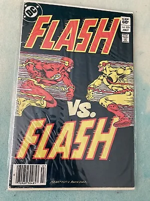 Buy DC Comics - Flash #323 - Flash VS Flash - 1983 - Bronze Age • 16.01£