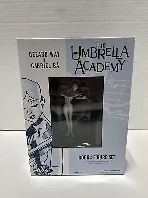 Buy The Umbrella Academy Hardback Book & Figure Set - Vol: 1 Apocalypse Suite J1 • 79.44£