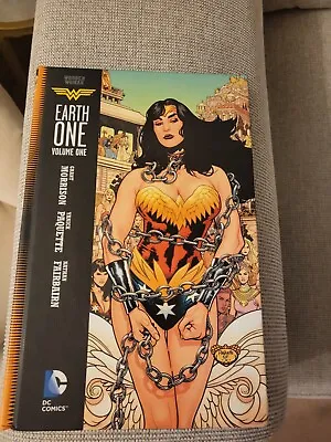 Buy Wonderwoman Earth 1 • 0.01£