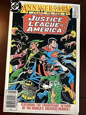 Buy Anniversary Issue No. 250 Justice League Of America, DC 1985 Newsstand Edition • 8.04£
