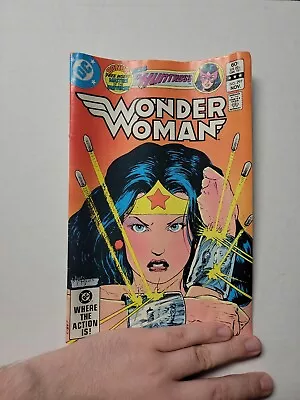 Buy Wonder Woman Issue #297 The Huntress  DC Comics 1982 • 7.19£