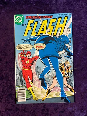 Buy The Flash #251/   Vengance On Ice    / 1977 • 15.98£