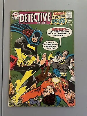 Buy Detective Comics #371 1968 Beautiful Batgirl Cover. Early Batgirl Appearance • 98.74£