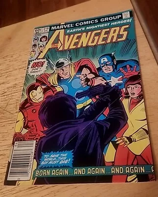 Buy THE AVENGERS #218 Comic Book Wasp Thor Iron Man Captain America Comic Book 1982 • 2.97£