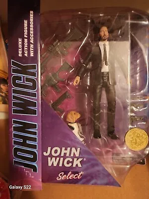 Buy John Wick Deluxe Action Figure With Accessories By Diamond Select • 37.66£