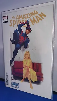 Buy The Amazing Spiderman #33 (#834) - Rare Miguel Mercado 2099 Variant - Near Mint • 16.95£