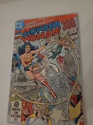 Buy Wonder Woman 300 1982 • 1.95£
