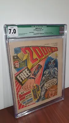 Buy 2000 A.D. #2 7.0 QUALIFIED CGC 1ST APP OF JUDGE DREDD 1977 White Pages WP RARE • 900£