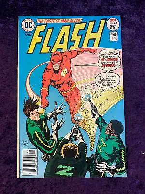 Buy The Flash #245/   1st Appearance Of Floronic Man (Jason Woodrue)  / 1976 • 19.98£